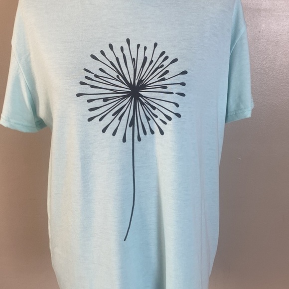 Dandelion Wishing Flower Mint Green Tee NWOT - Picture 2 of 4